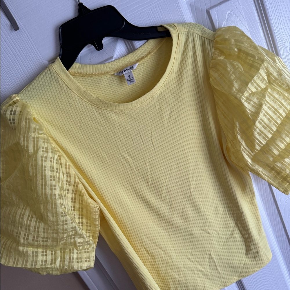 Versona Light Yellow Puff Sleeve Blouse